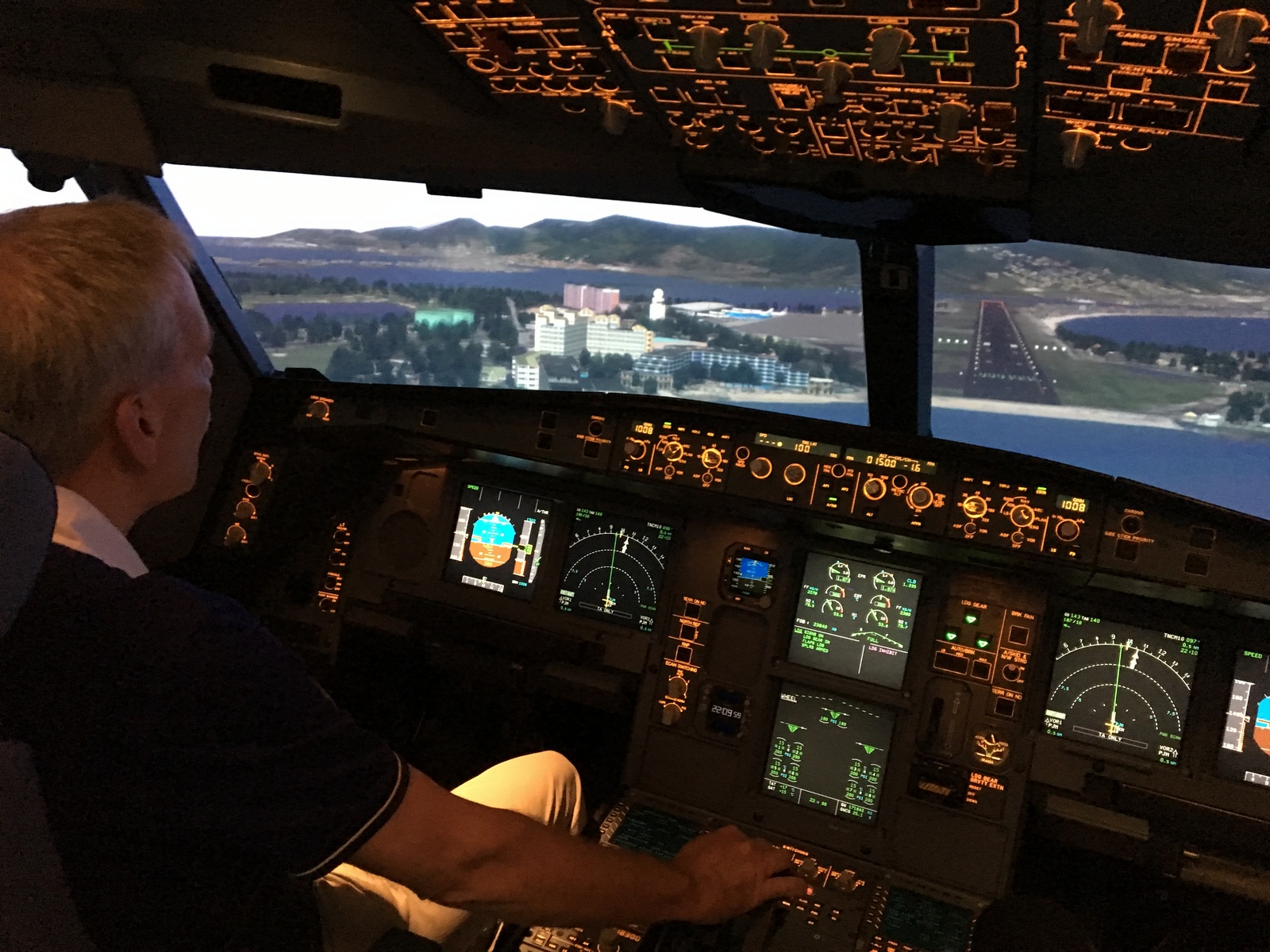 AIRBUS A330